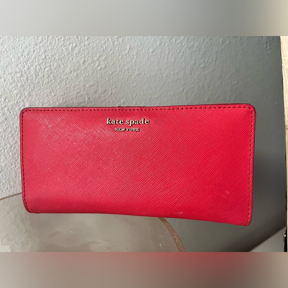Kate Spade Large Slim Bilfold Wallet Cameron Hotchili